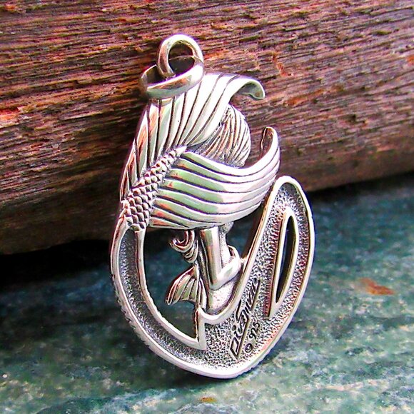Solid 925 Sterling Silver Celtic Mermaid Goddess Pendant. Nautical Jewelry Gift - Picture 3 of 9